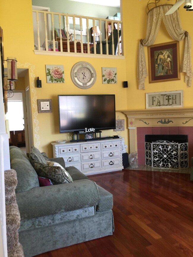 C88F6DF5-ADED-426D-B01F-54F5D2947F8B