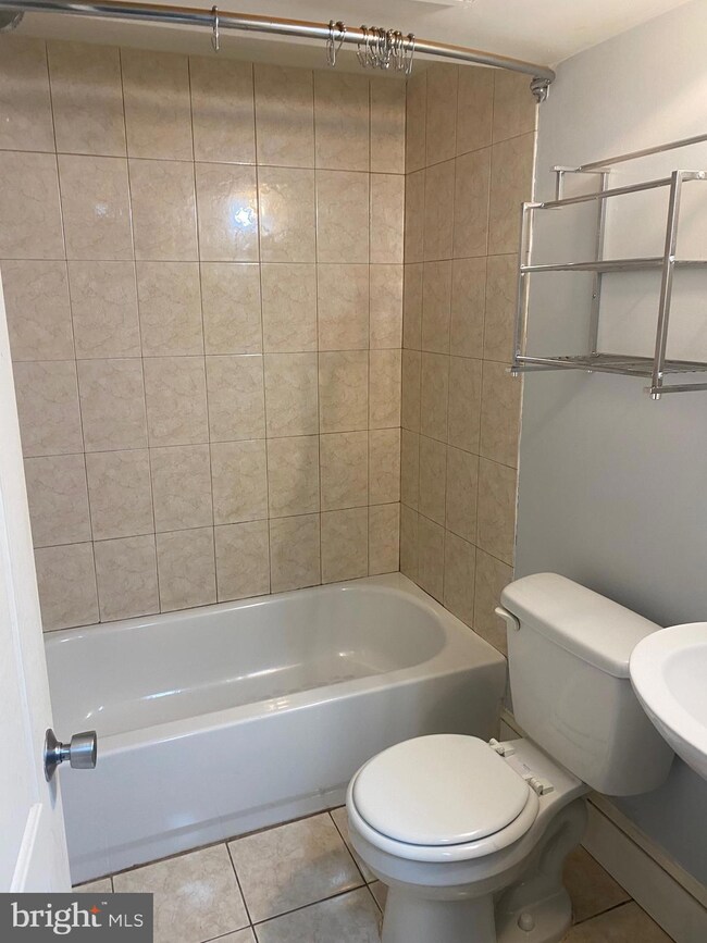 32 Q St NW unit B, Washington, DC 20001 - photo 4