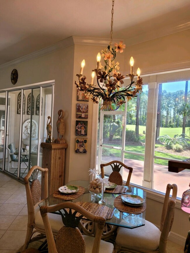 Breakfast Room