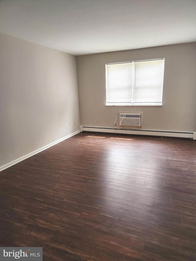 507 E Highland Ave unit 6, Wilmington, DE 19804 - photo 2