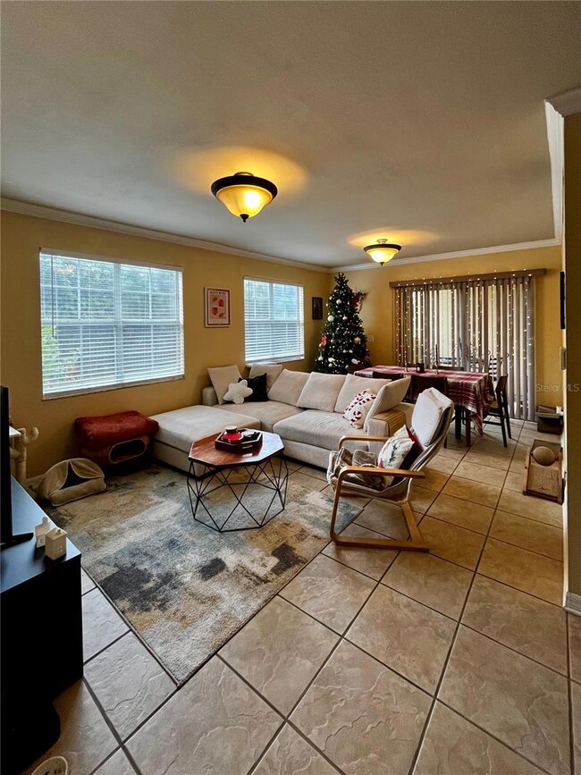 1000 Villagio Cir unit 107, Sarasota, FL 34237 - photo 6