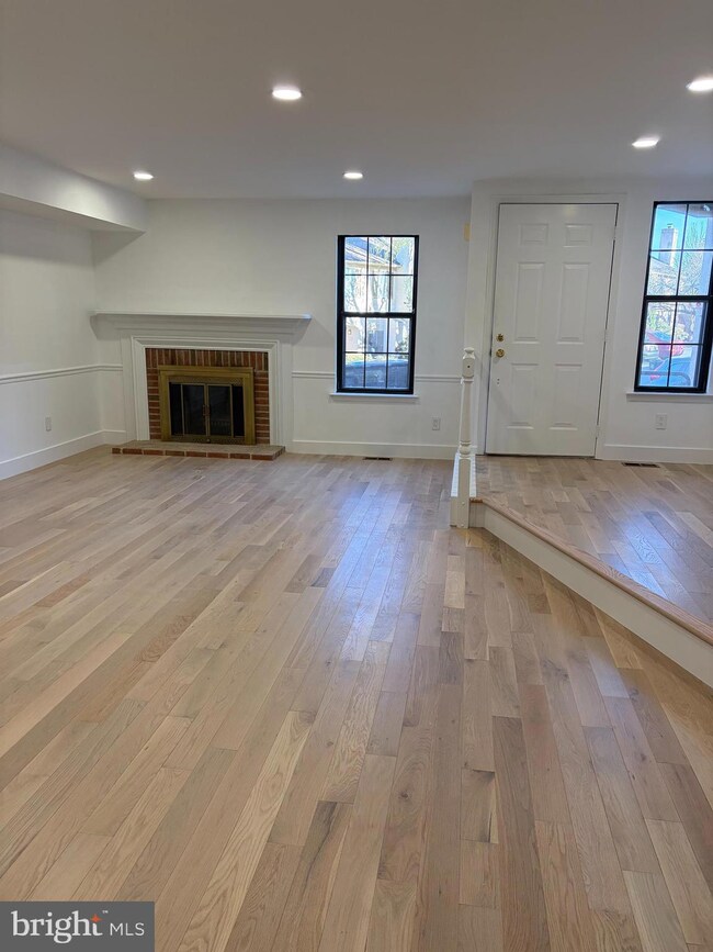 1007 Stoneham Dr unit 1007B, West Chester, PA 19382 - photo 2