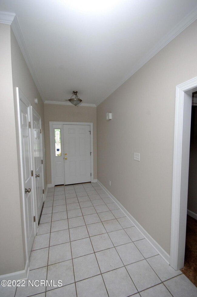 102-oxford-drive-002