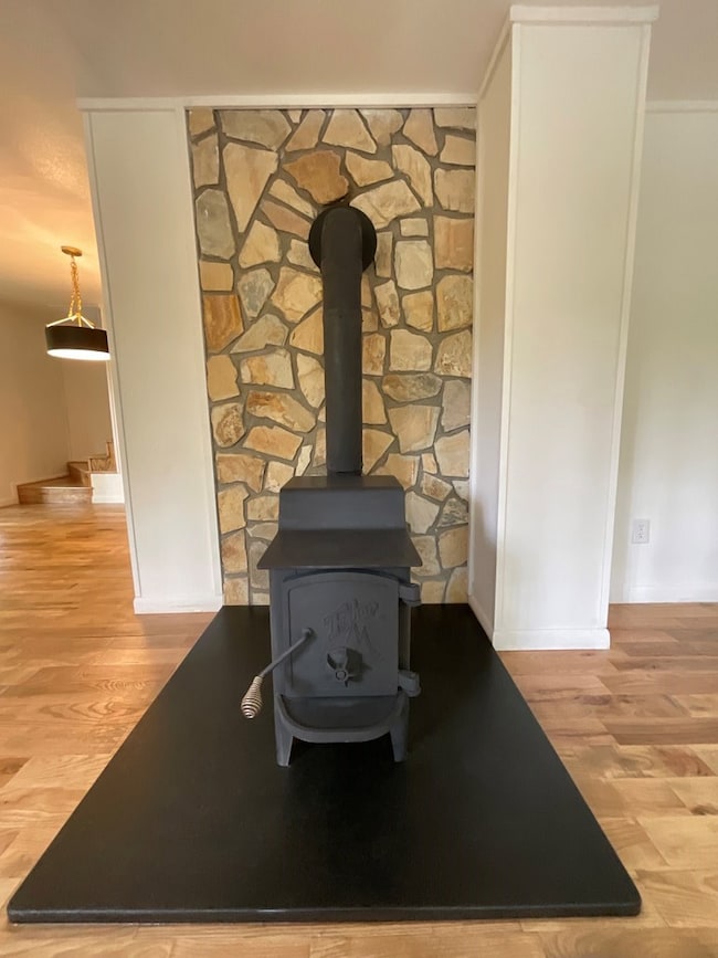 1136 Granny Squirrel Dr, Andrews, NC 28901 - photo 4