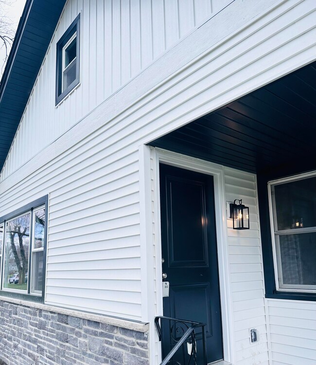 5043 Adams St, Gary, IN 46408 - photo 4