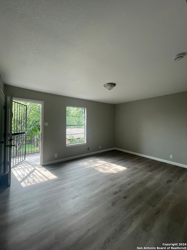 1723 W Mayfield Blvd unit 6, San Antonio, TX 78211 - photo 5