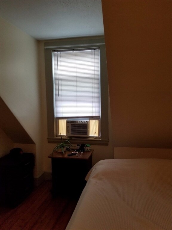 254-256 Elliot St unit 2, Newton, MA 02464 - photo 5