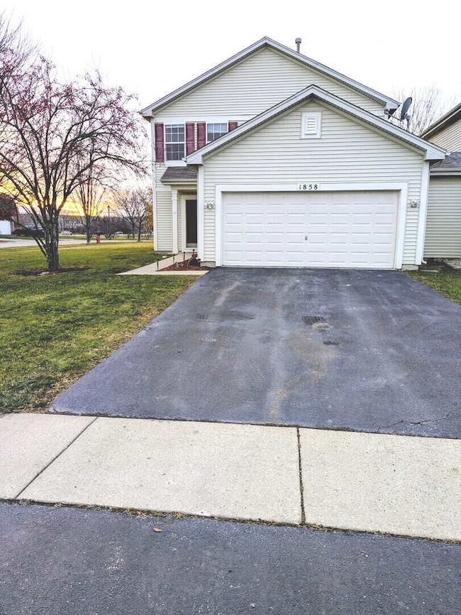 1858 S Fallbrook Dr unit 2, Round Lake, IL 60073 - photo 2