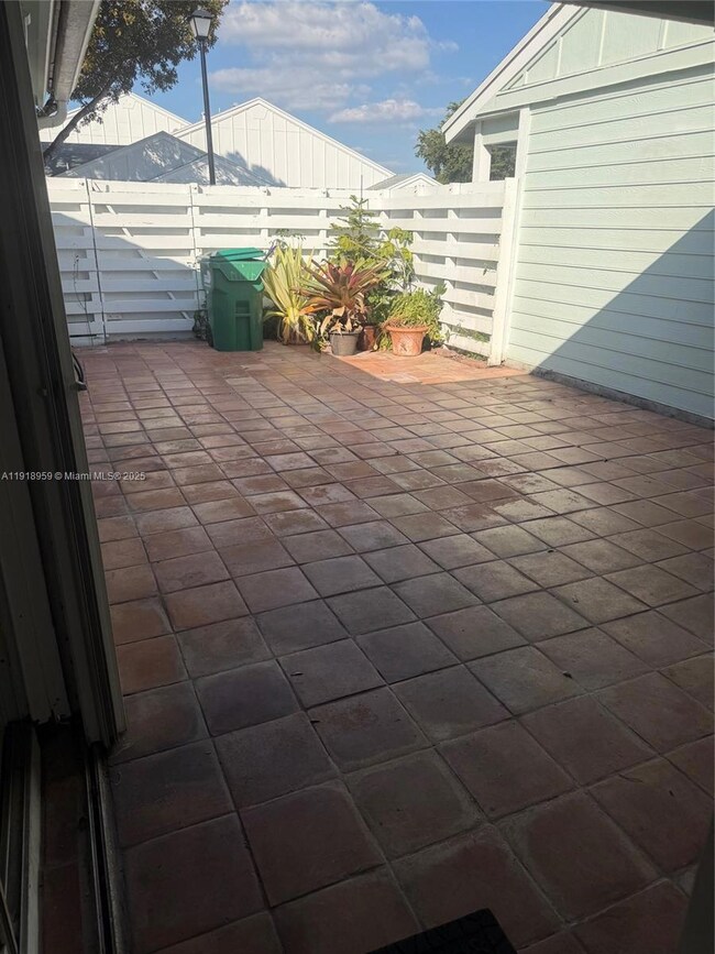 13773 SW 147th Circle Ln unit 121, Miami, FL 33186 - photo 4