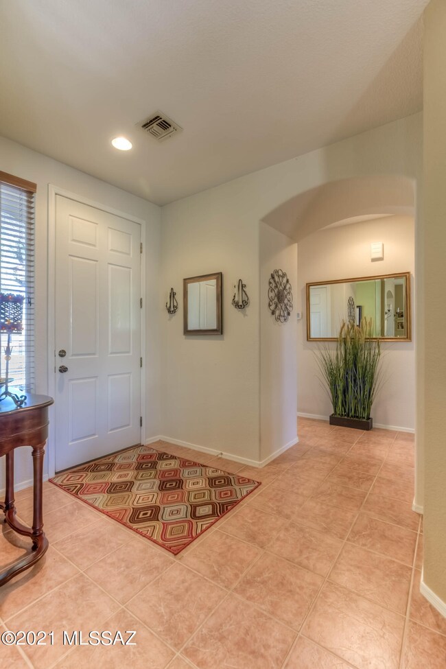 8 Interior Entry
