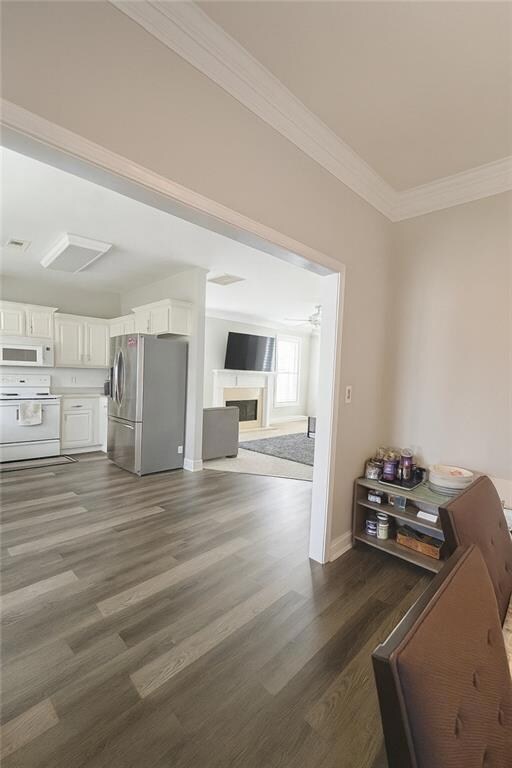 2061 Wildcat Cliffs Ln, Lawrenceville, GA 30043 - photo 7