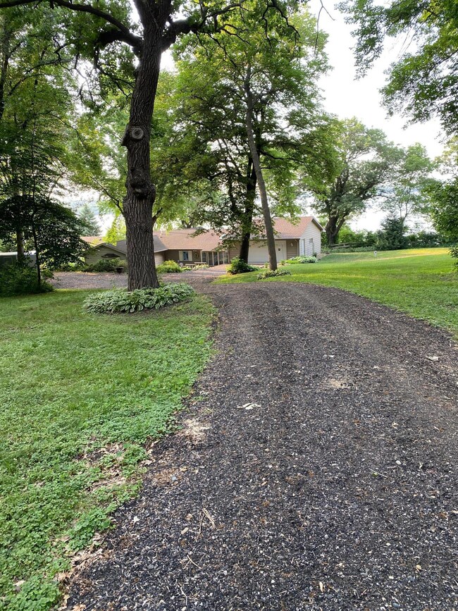 16758 Shady Oak Ln, Waterville, MN 56096 - photo 3