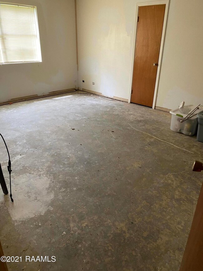 1103 Bank Ave, New Iberia, LA 70560 - photo 5