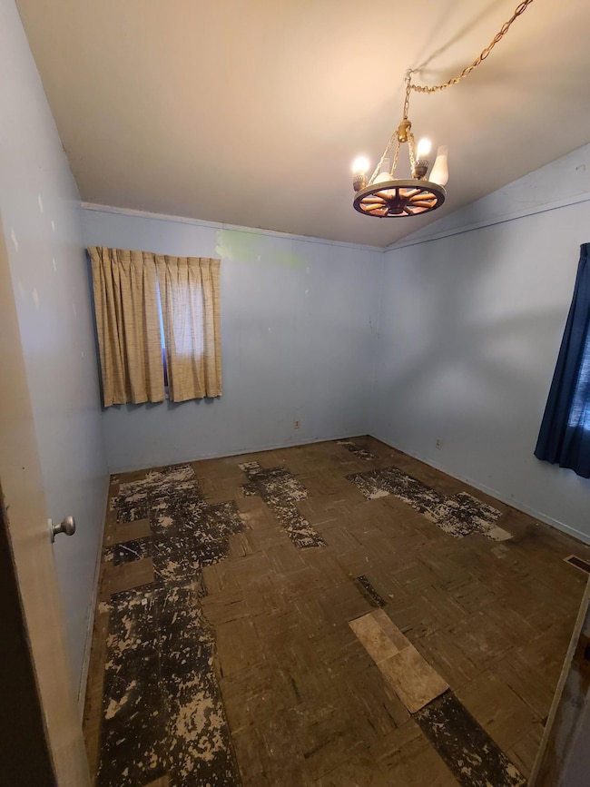 3912 Latham St, Rockford, IL 61103 - photo 7