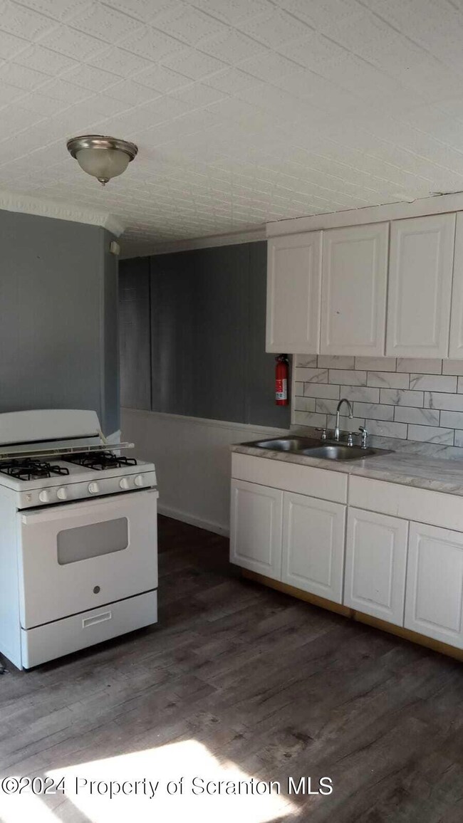 1774 Brick Ave unit 1, Scranton, PA 18508 - photo 2
