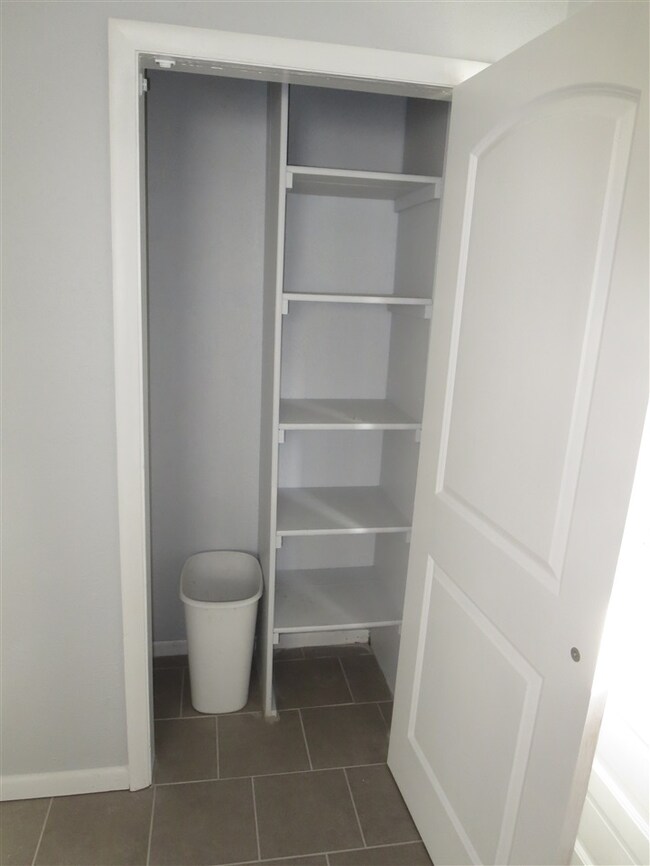 KITCHEN PANTRY