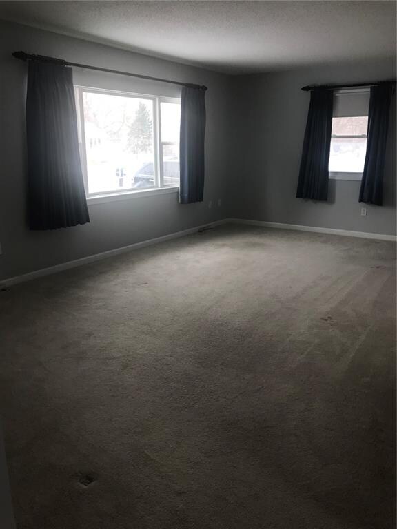 2624 24th Ave SE, Cedar Rapids, IA 52403 - photo 2