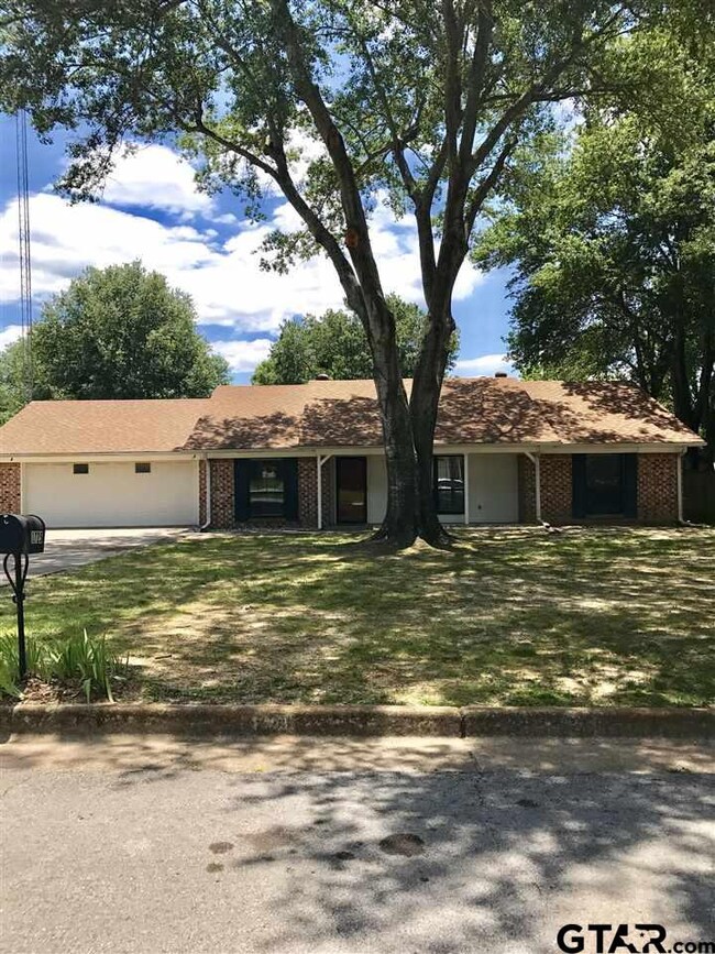 1725 1725 Angy Dr, Tyler, TX 75703 - photo 3