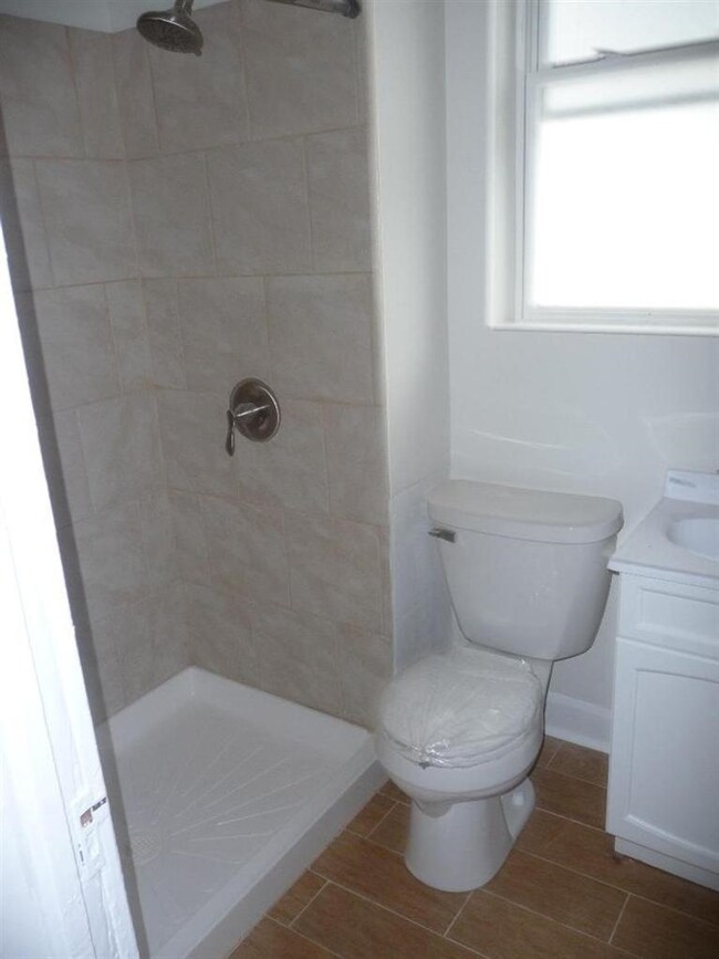 717 E Lincolnway unit 27, La Porte, IN 46350 - photo 6