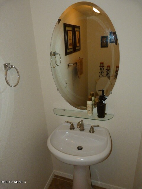 1/2 bath
