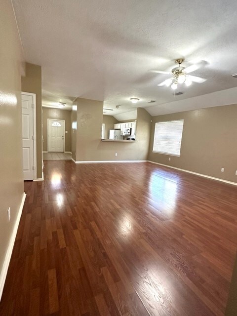 7110 Meadow Hawk Ct, Houston, TX 77041 - photo 3