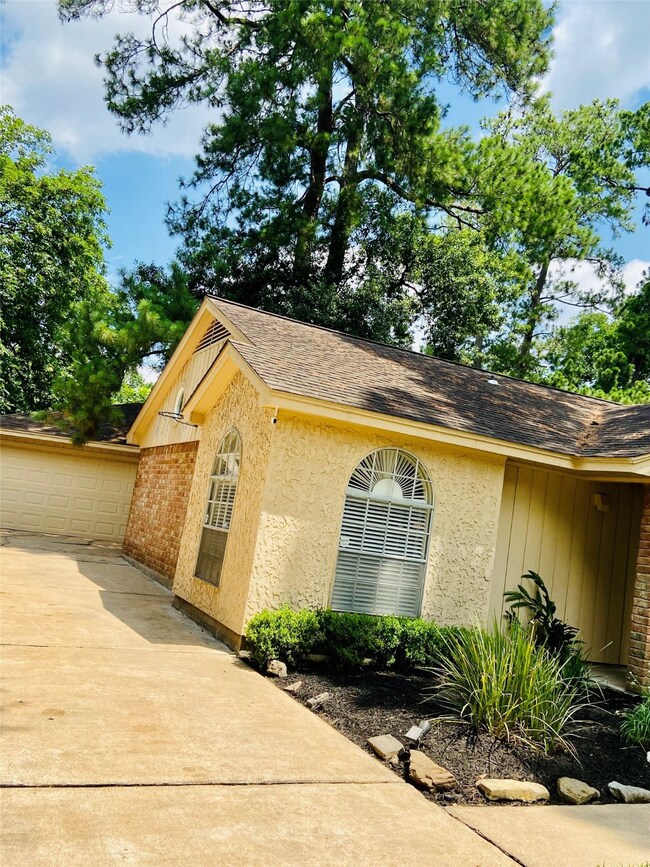 7306 Woodfern Dr, Houston, TX 77040 - photo 2