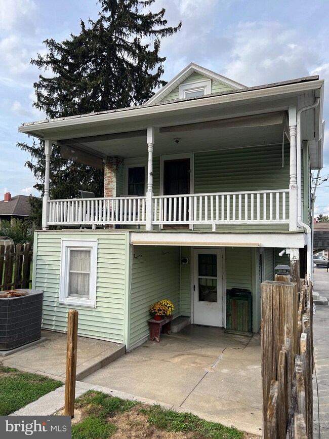 10 Lumber St, Mount Joy, PA 17552 - photo 3