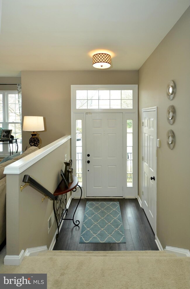 11922 Thurloe Dr, Lutherville Timonium, MD 21093 - photo 4