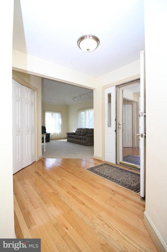 14715 Wisteria Dr, Swan Point, MD 20645 - photo 2