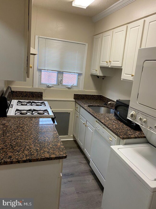 4751 21st Rd N unit 2, Arlington, VA 22207 - photo 7