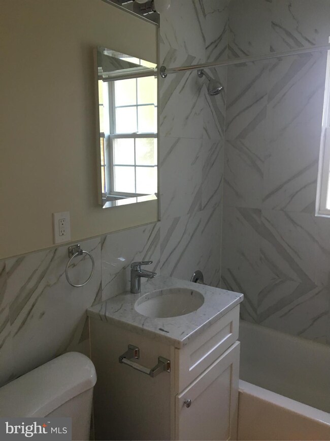 1808 16th St N unit 2, Arlington, VA 22209 - photo 4