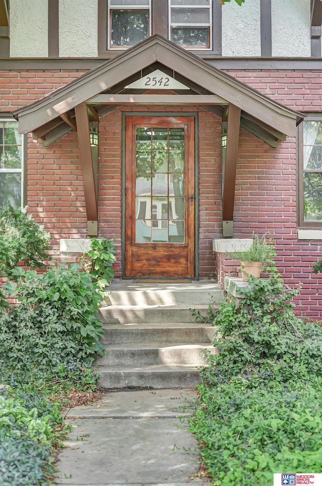 2542 B St, Lincoln, NE 68502 - photo 7