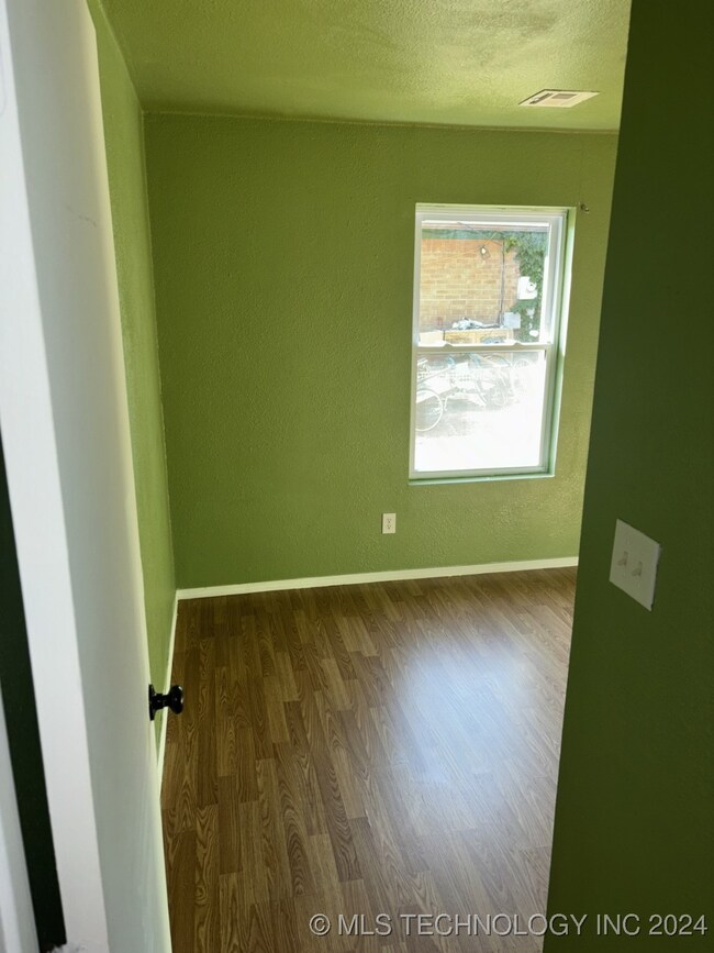 591 W 149th St S, Glenpool, OK 74033 - photo 5