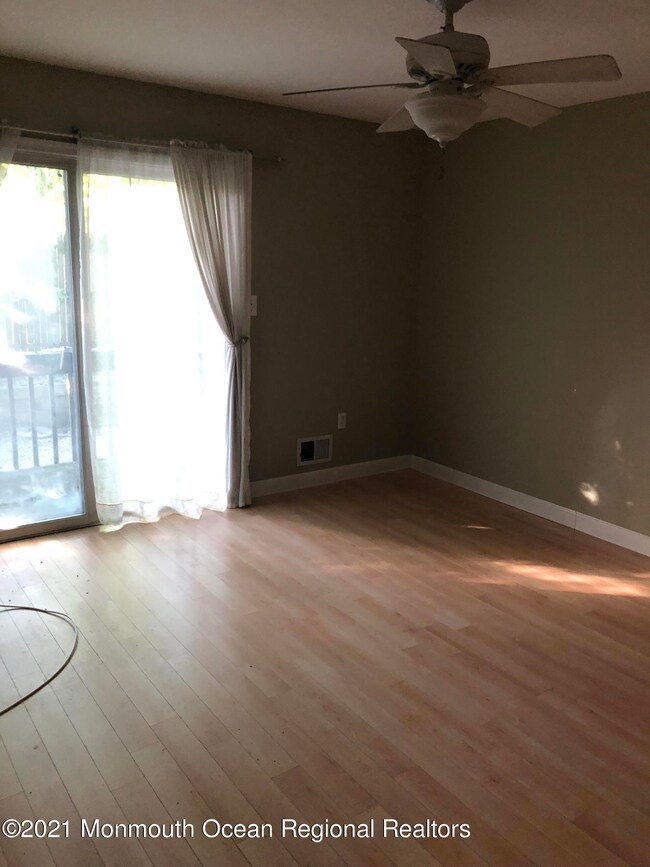 1 Central Ave unit 12, Atlantic Highlands, NJ 07716 - photo 5