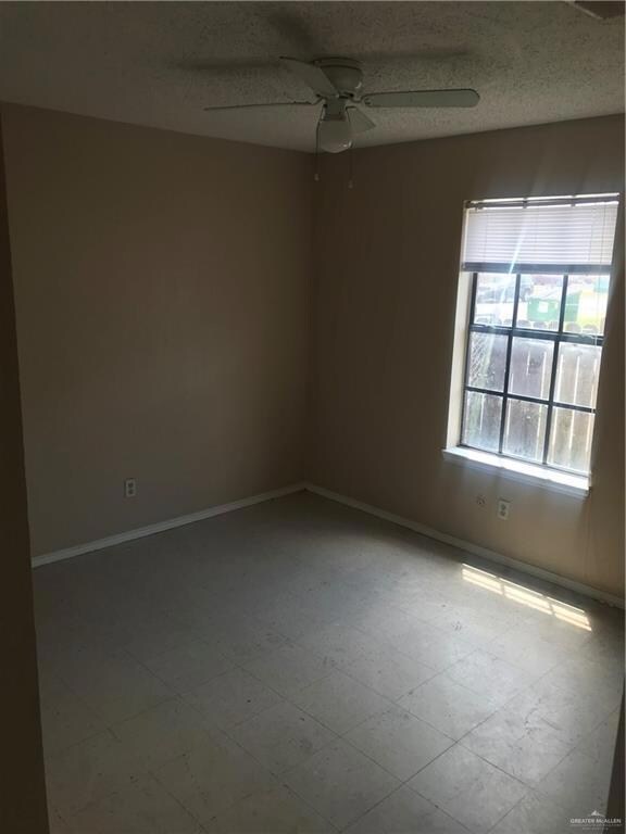 1000 W Caffery Ave unit A1, Pharr, TX 78577 - photo 6