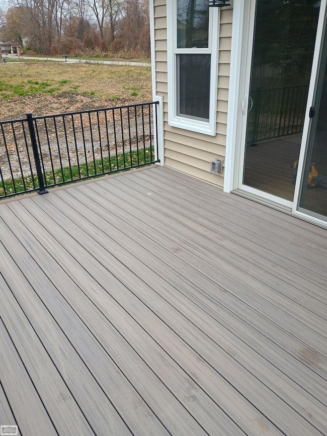 39105 Chart St, Harrison Township, MI 48045 - photo 6