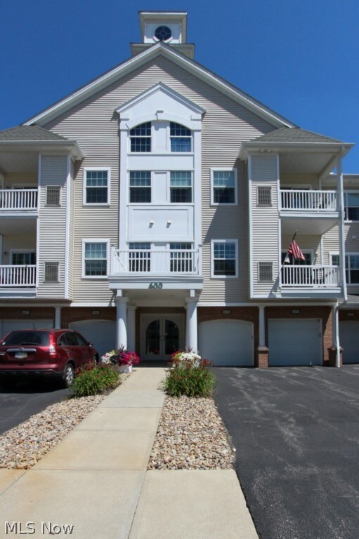 616 Aqua Marine Blvd unit 16, Avon Lake, OH 44012 - photo 2