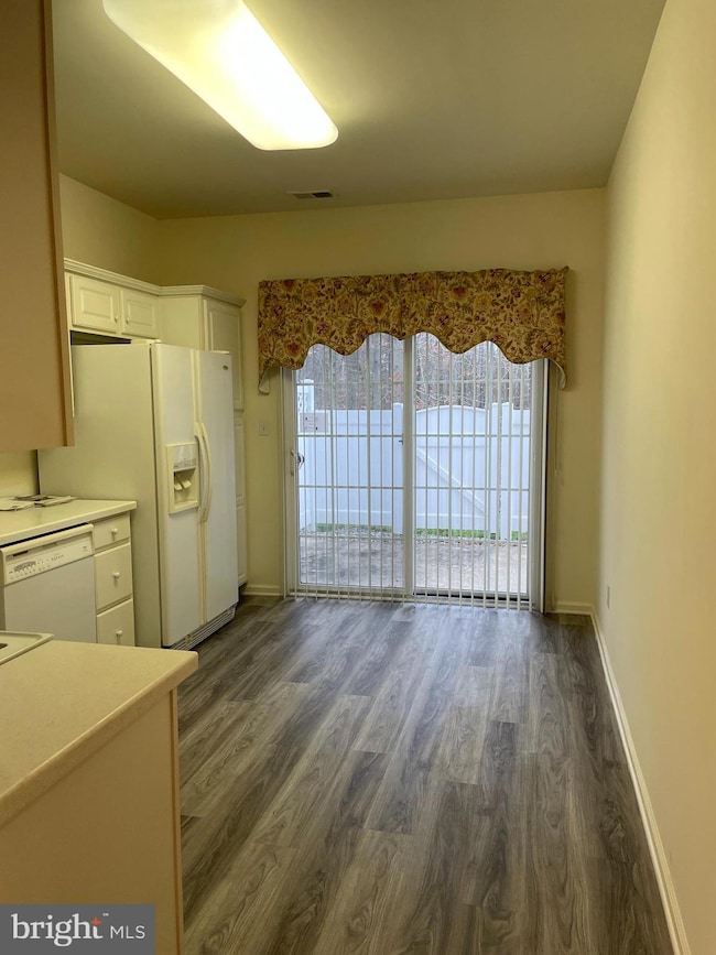 107 Warwick Rd, Princeton Junction, NJ 08550 - photo 7