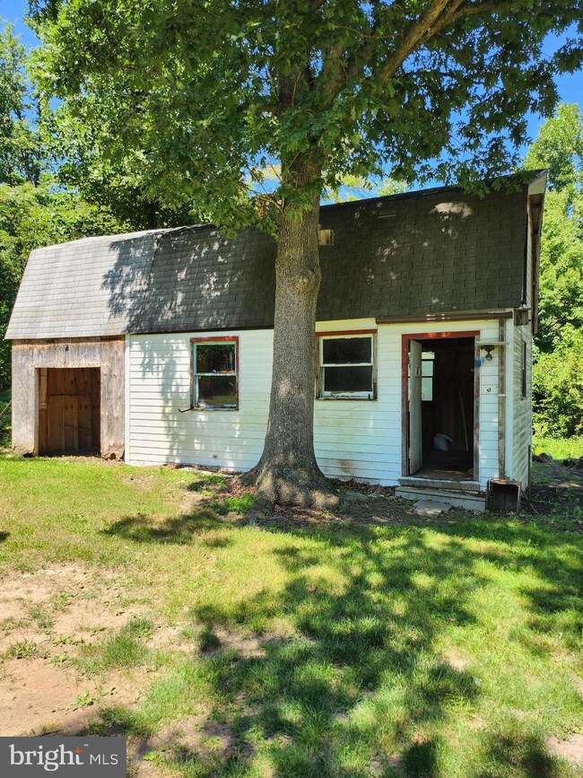 1503 Path Valley Rd, Fort Loudon, PA 17224 - photo 7