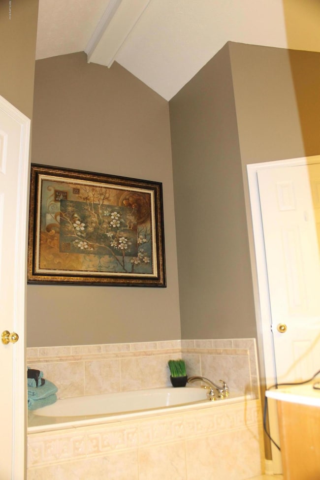 618 Shady Brook Ln, Louisville, KY 40229 - photo 7