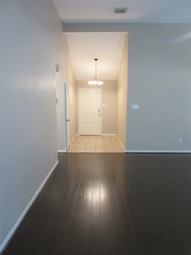 7706 Hayward Ct, Houston, TX 77095 - photo 5