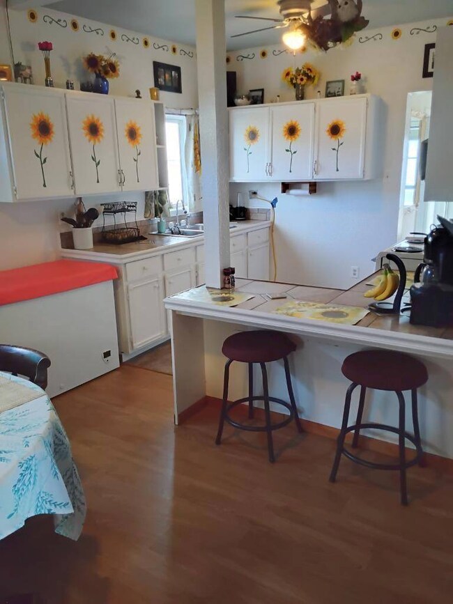 710 E 12th St, Goodland, KS 67735 - photo 6