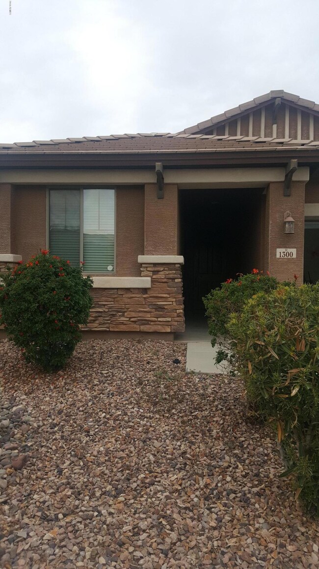 1300 E Marcella Ln, Gilbert, AZ 85295 - photo 2