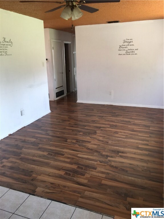 922 Randa St, Copperas Cove, TX 76522 - photo 5