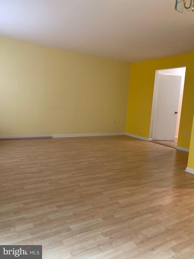 2975 Cashel Ln, Vienna, VA 22181 - photo 6