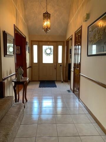 7809 Caenen Lake Rd, Shawnee, KS 66216 - photo 6