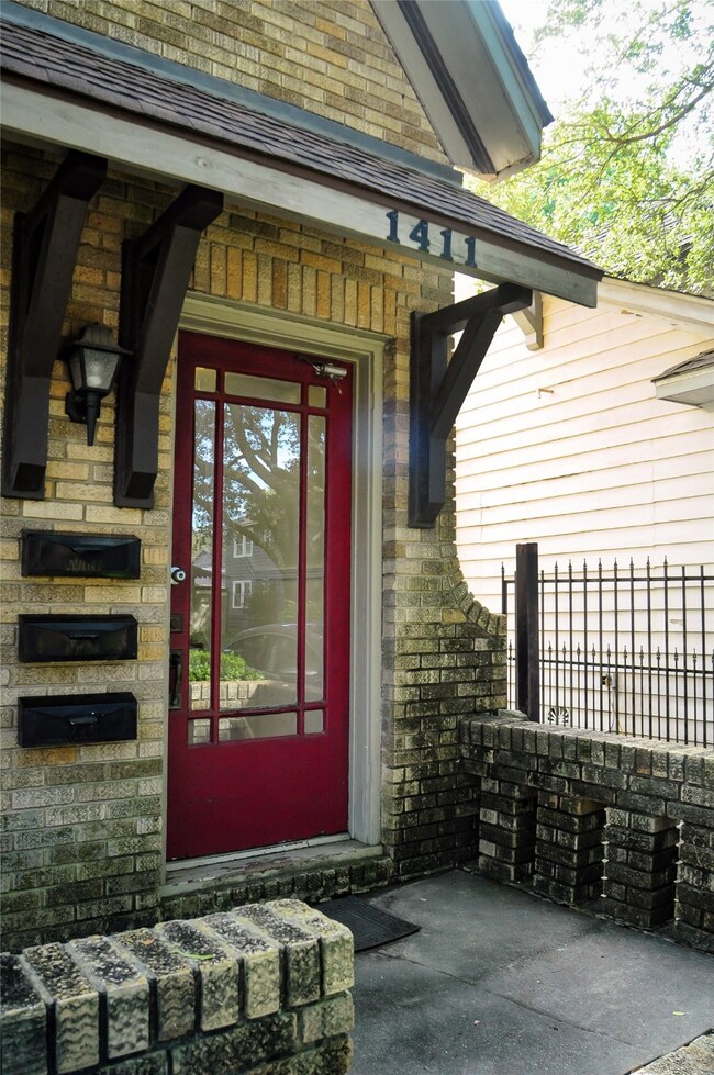 1411 Kipling St unit 1, Houston, TX 77006 - photo 2