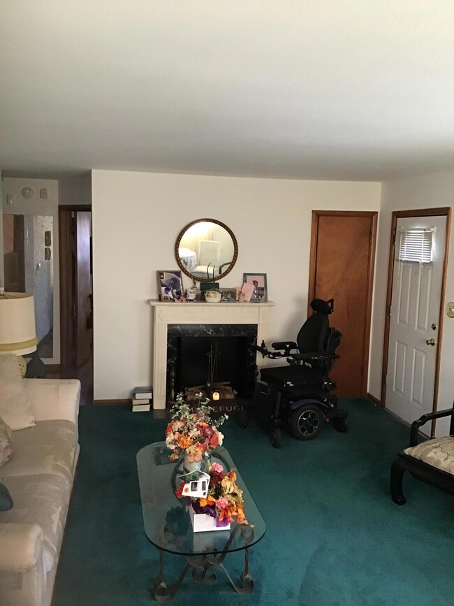 1341 Coburg Road 6
