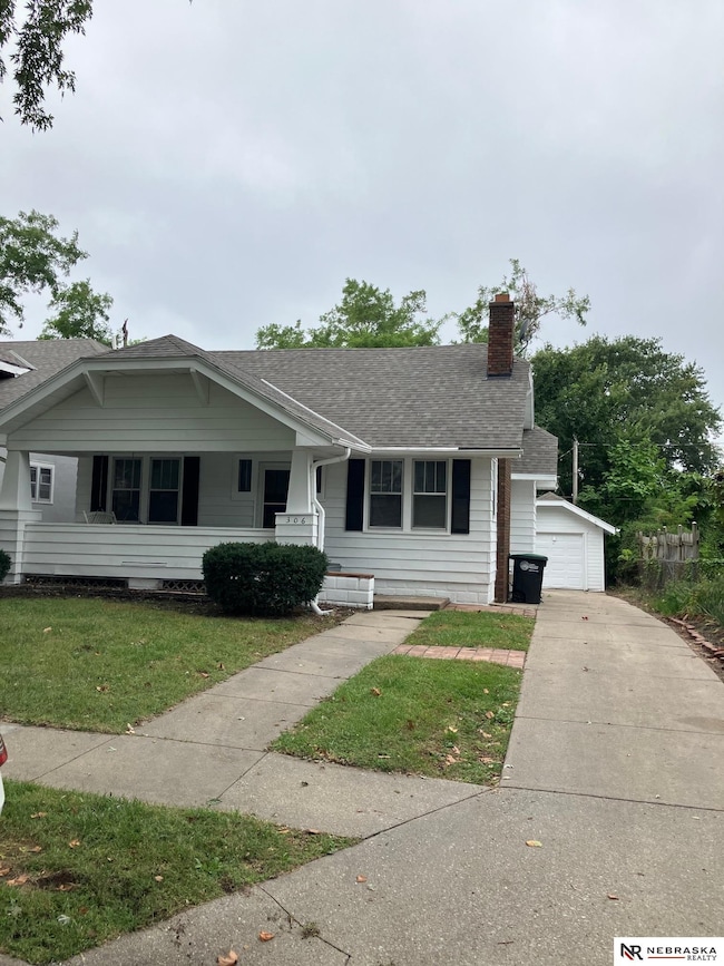 306 N 43rd St, Omaha, NE 68131 - photo 2