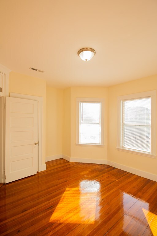100 Franklin St unit 2, Brookline, MA 02445 - photo 5